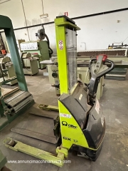 cod. 12 - CARRELLO ELEVATORE PRAMAC LIFTER GX12 STRADDLE RICARICA A BORDO (usato)