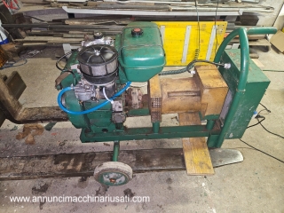 GENERATORE DI CORRENTE TRIFASE 220/380 VOLTS 3 KVA