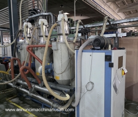 IMPIANTO CENTRALIZZATO DI ALIMENTAZIONE ED DEUMIDIFICAZIONE GRANULI PLASTICI