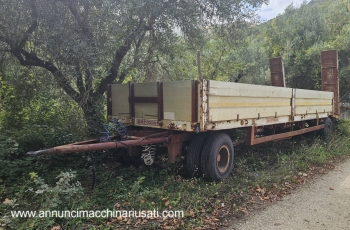 Rimorchio 2 assi Bertoja legale stradale rampe