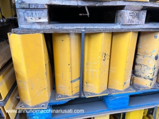 Paracolpi usati per scaffali  170x400