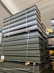 scaffalatura da parete porta minuteria usata