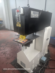Punzonatrice idraulica mono punzone Ficep Mod 401