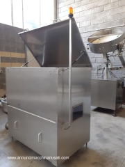 ELEVATORE TAPPI