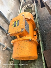 Italvibras MVSI 15/400-S02 kg motor vibrator. 412