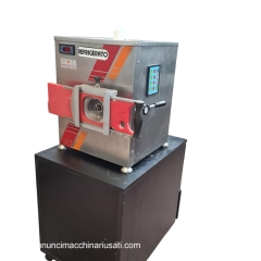 Refrigerated meat grinder