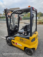 OM XE 15 AC FORKLIFT