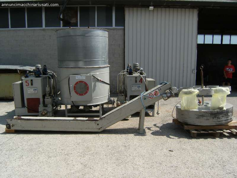 Nazzareno construction briquetting machine