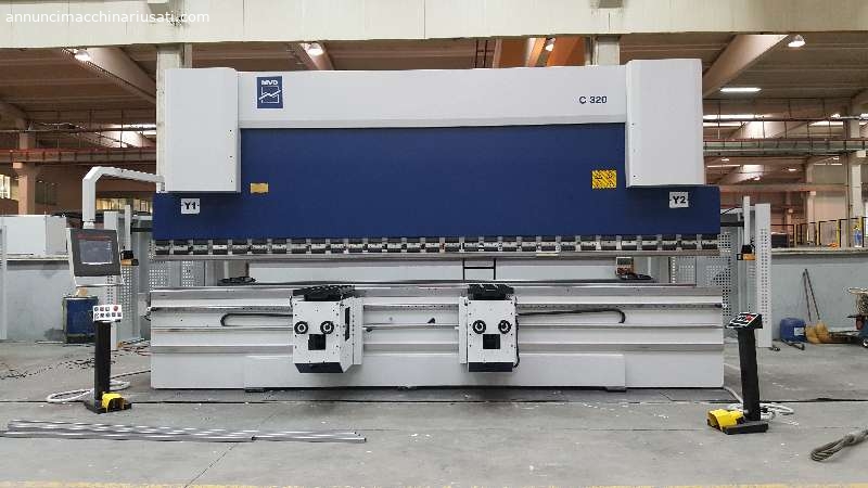 Prensa plegadora MVD 6100 X 400 Ton CNC 7 ejes