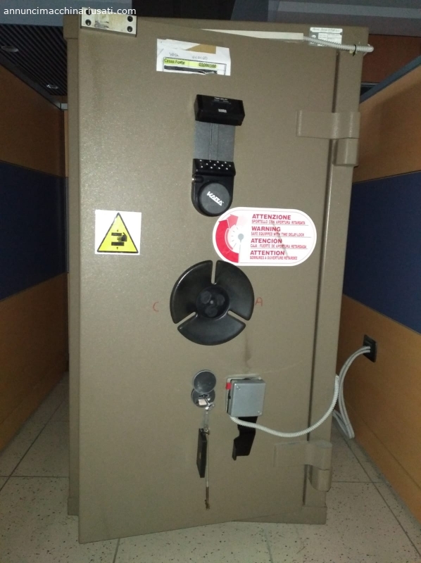 Used bank type safe