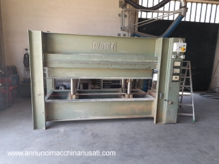 Used COLOMBO 2500x1300mm hot press